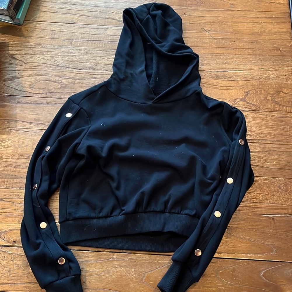 black hoodie w rose gold buttons